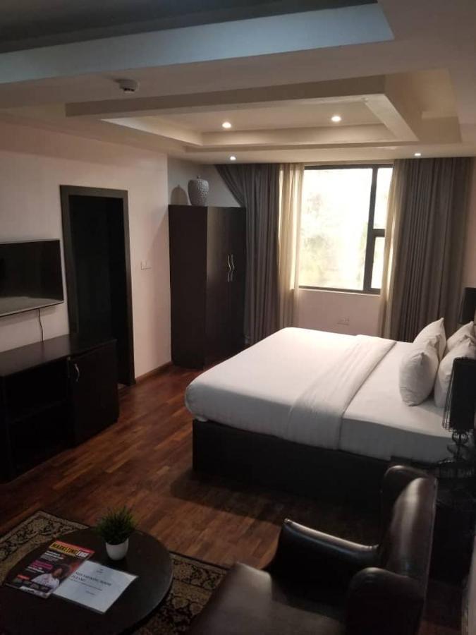 Tivoli Hotel Seafront Ikoyi Aliayabiagba Exterior foto