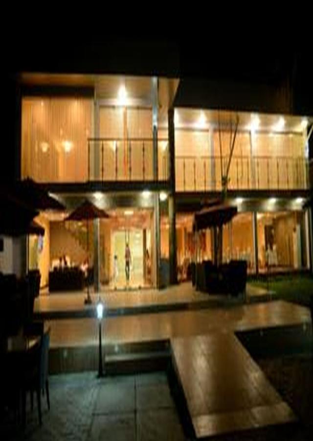 Tivoli Hotel Seafront Ikoyi Aliayabiagba Exterior foto
